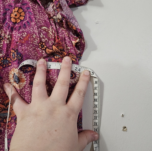NWT! jones New York Multicolor Floral Blouse! - Picture 4 of 6